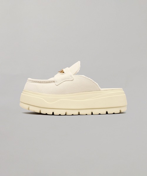 NIKE(ナイキ)の「WMNS AIR JORDAN MULE IM6663-071(スリッポン・レディース・オフホワイト・26cm/25cm/23cm/24cm)」の1枚目の写真