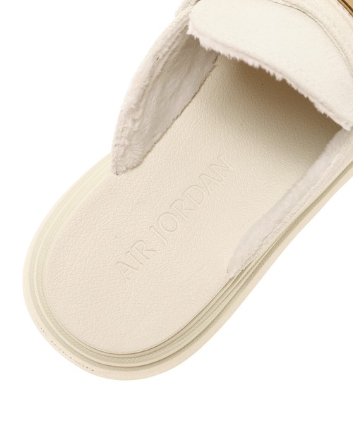 NIKE(ナイキ)の「WMNS AIR JORDAN MULE IM6663-071(スリッポン・レディース・オフホワイト・26cm/25cm/23cm/24cm)」の7枚目の写真
