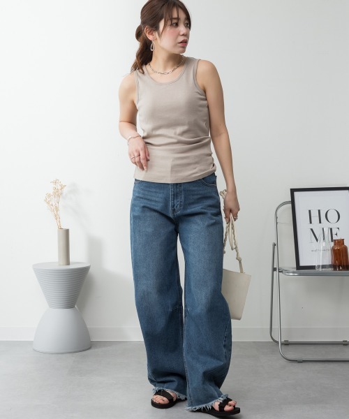 aity(アイティ)の「M-4L カップ付き コットンフライス タンクトップ 夏服(タンクトップ・レディース・ネイビー/グレイッシュベージュ/ブラック/オフホワイト/杢グレー/チャコールグレー/カーキ・LL/L/M/4L/3L)」の14枚目の写真