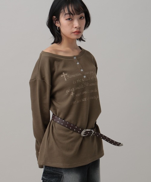 3.3 Field Trip (3.3フィールドトリップ)の「3.3 Field Trip/クロスロゴオフショルヘンリーネックロングスリーブ(Tシャツ/カットソー・レディース・ブラック/カーキ/グレー・FREE)」の22枚目の写真