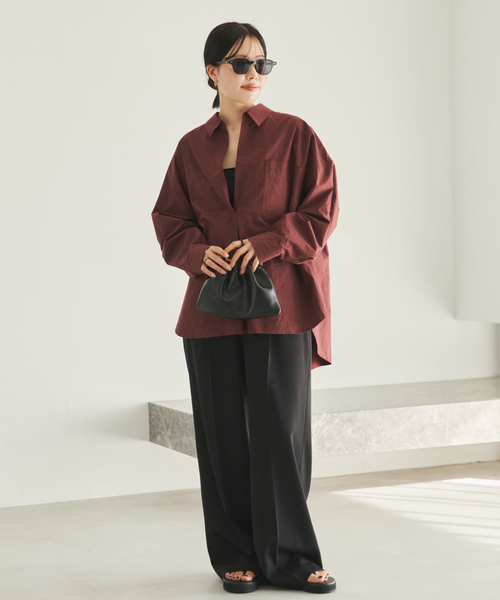 plage(プラージュ)の「relaxy slit シャツ(シャツ/ブラウス・レディース・ボルドー/チャコールグレー/バーガンディー・FREE)」の8枚目の写真