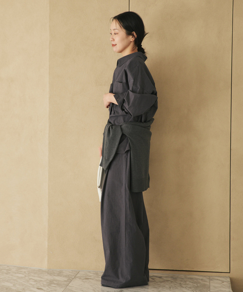 plage(プラージュ)の「relaxy slit シャツ(シャツ/ブラウス・レディース・ボルドー/チャコールグレー/バーガンディー・FREE)」の10枚目の写真