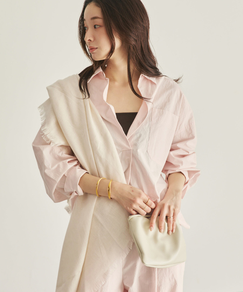 plage(プラージュ)の「relaxy slit シャツ(シャツ/ブラウス・レディース・ボルドー/チャコールグレー/バーガンディー・FREE)」の19枚目の写真