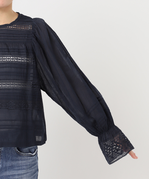 Spick & Span(スピックアンドスパン)の「ne Quittez pas / ヌキテパ 別注Pintuck & Lace Blouse*(シャツ/ブラウス・レディース・ホワイト/ネイビー・FREE)」の3枚目の写真