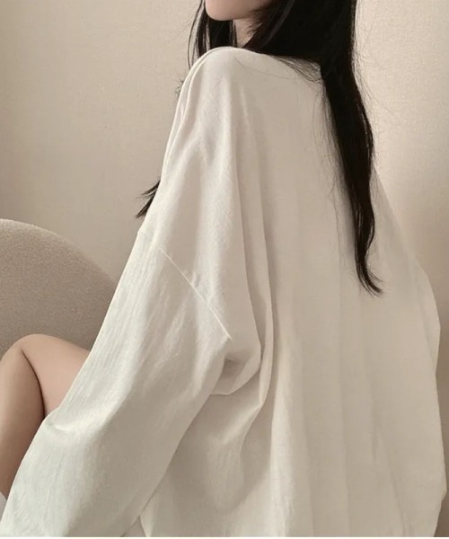 Lips(リップス)の「ゆるっと可愛いオーバーサイズ!男の子プリントが映えるルーズフィットカットソー(Tシャツ/カットソー・レディース・ネイビー/ライトグレー/ホワイト/ブラック・FREE)」の6枚目の写真