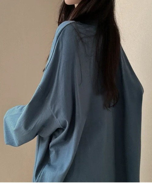 Lips(リップス)の「ゆるっと可愛いオーバーサイズ!男の子プリントが映えるルーズフィットカットソー(Tシャツ/カットソー・レディース・ネイビー/ライトグレー/ホワイト/ブラック・FREE)」の11枚目の写真