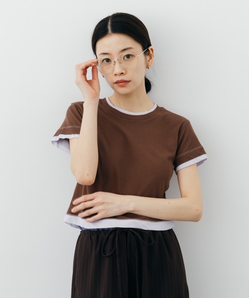 nenom（ネノム）の「[nenom/ネノム] 配色 レイヤードデザイン シア―コンパクトTシャツ（Tシャツ/カットソー・レディース・ブラウン/ブラック/グレー/ライトグリーン・F）」の3枚目の写真