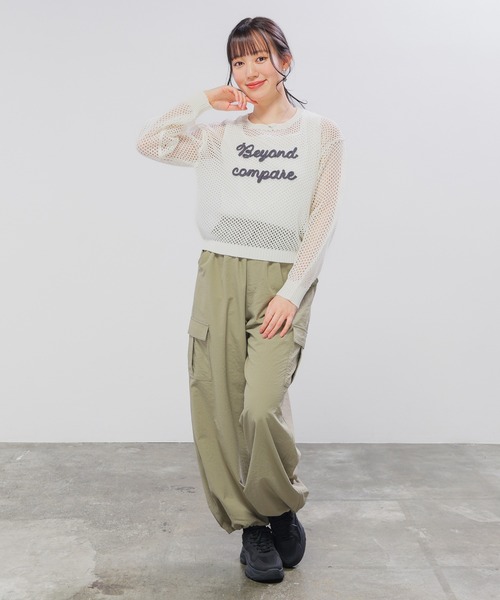 Honeys(ハニーズ)の「コード刺繍メッシュニット(ニット/セーター・レディース・グリーン/ピンク/ブルー/アイボリー・L/M/S)」の6枚目の写真