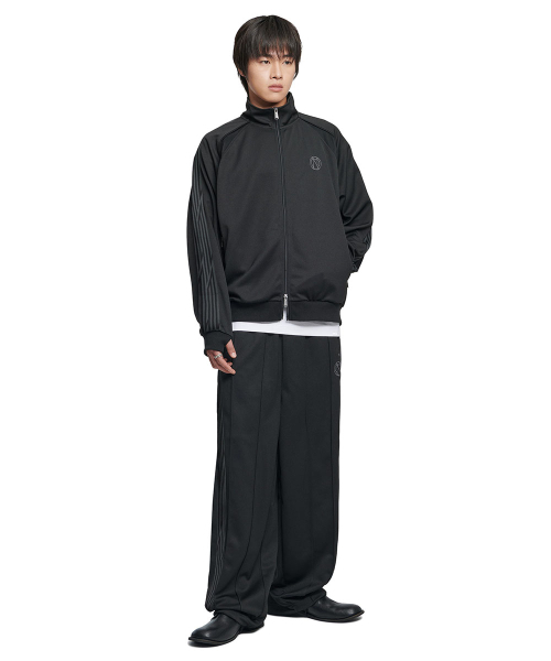 NOMANUAL(NOMANUAL)の「NM WIDE TRACK TOP - BLACK(ナイロンジャケット・レディース・その他・SMALL/MEDIUM/LARGE)」の9枚目の写真