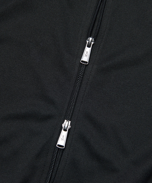NOMANUAL(NOMANUAL)の「NM WIDE TRACK TOP - BLACK(ナイロンジャケット・レディース・その他・SMALL/MEDIUM/LARGE)」の6枚目の写真