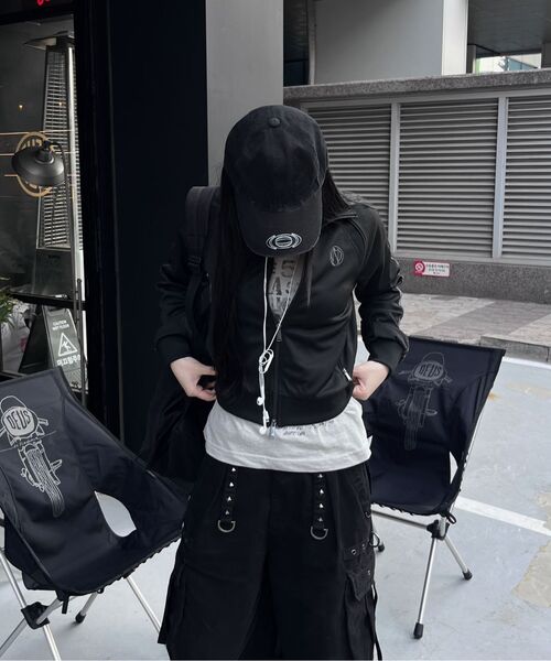 NOMANUAL(NOMANUAL)の「NM WIDE TRACK TOP - BLACK(ナイロンジャケット・レディース・その他・SMALL/MEDIUM/LARGE)」の2枚目の写真
