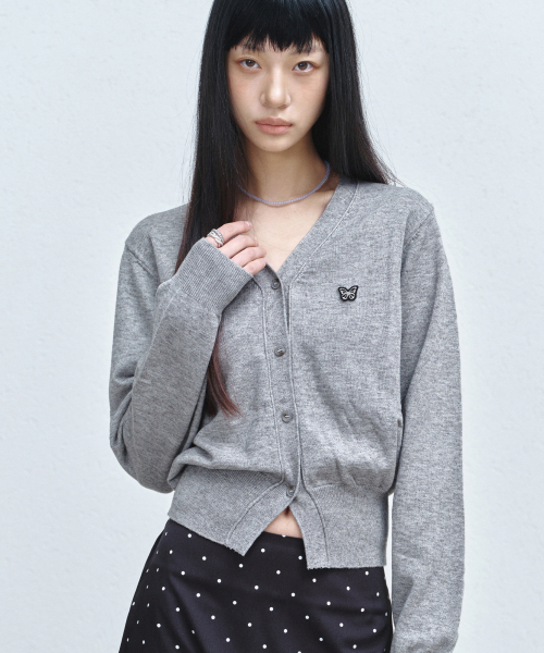 NICK&NICOLE(ニックアンドニコール)の「BUTTERFLY PATCH V-NECK CARDIGAN_GRAY(カーディガン/ボレロ・レディース・その他・FREE)」の1枚目の写真