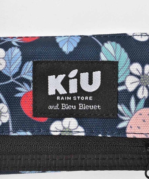 KiU(キウ)の「【KiU and BleuBleuet】KiUウォーターリペレントウォレットタイプA(財布・レディース・ブルー/ブラック/ネイビー/ブラック系その他・FREE)」の10枚目の写真