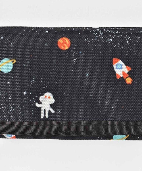 KiU(キウ)の「【KiU and BleuBleuet】KiUウォーターリペレントウォレットタイプA(財布・レディース・ブルー/ブラック/ネイビー/ブラック系その他・FREE)」の12枚目の写真