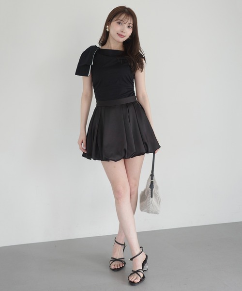EIMY ISTOIRE(エイミーイストワール)の「ASYMMETRY RIBBON TOPS(Tシャツ/カットソー・レディース・レッド/ホワイト/ピンクベージュ/ブラック・F)」の22枚目の写真