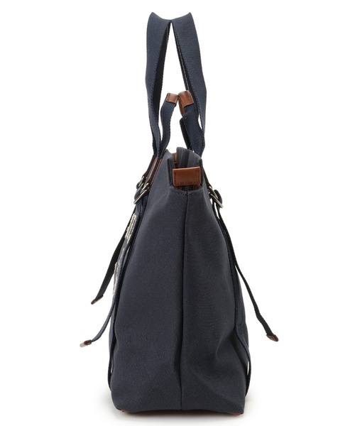 OSLO Tote トートバッグ | GUESS(ゲス) JAPAN 公式オンラインストア