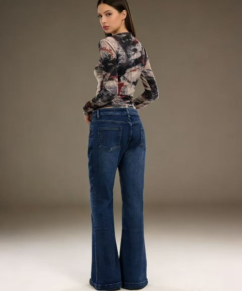 REBALANCE(リバランス)の「フレアデニムパンツ(デニムパンツ・レディース・A/B/D/C・SMALL/LARGE/MEDIUM)」の8枚目の写真