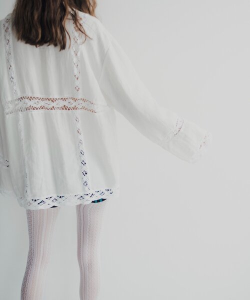 SHENERY（シーナリー）の「【Pasterip】 バテンレースデザインブラウス（シャツ/ブラウス・レディース・オフホワイト・FREE）」の8枚目の写真