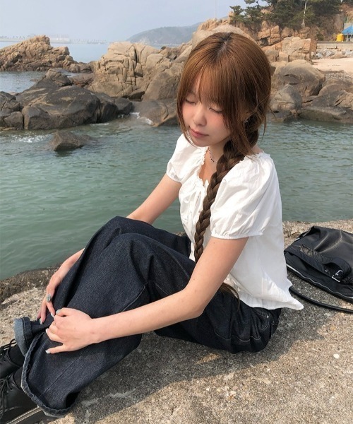 anyonemore（エニワンモア）の「レースリボンくるみボタン裾フリルパフ半袖ブラウス（シャツ/ブラウス・レディース・ホワイト・FREE）」の5枚目の写真