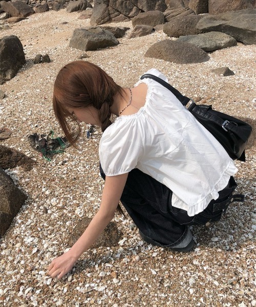 anyonemore（エニワンモア）の「レースリボンくるみボタン裾フリルパフ半袖ブラウス（シャツ/ブラウス・レディース・ホワイト・FREE）」の8枚目の写真