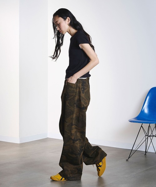 ROSE BUD（ローズバッド）の「COMPACT S/S TEE（Tシャツ/カットソー・レディース・ブラック/ライトブルー/ホワイト・ONE SIZE）」の11枚目の写真