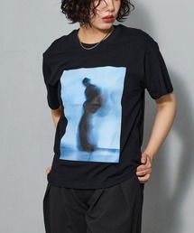 グラフィックプリントTシャツ