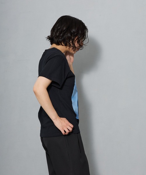 aremoi(アレモイ)の「グラフィックプリントTシャツ(Tシャツ/カットソー・レディース・ブラック・SMALL/MEDIUM/LARGE)」の19枚目の写真