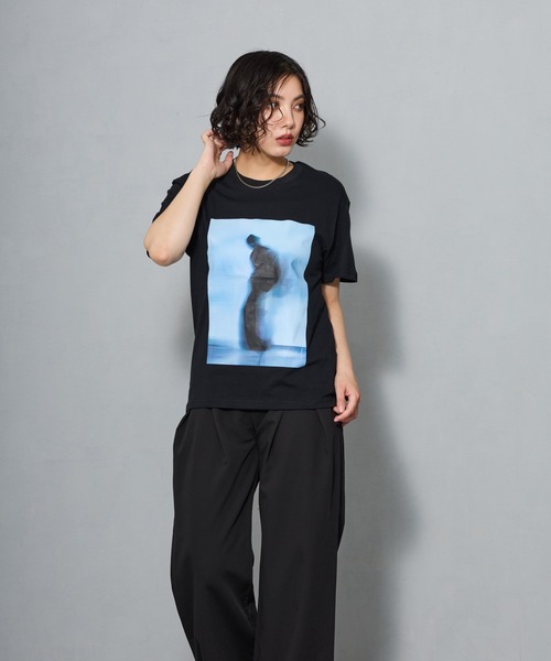 aremoi(アレモイ)の「グラフィックプリントTシャツ(Tシャツ/カットソー・レディース・ブラック・SMALL/MEDIUM/LARGE)」の13枚目の写真
