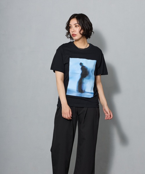 aremoi(アレモイ)の「グラフィックプリントTシャツ(Tシャツ/カットソー・レディース・ブラック・SMALL/MEDIUM/LARGE)」の14枚目の写真