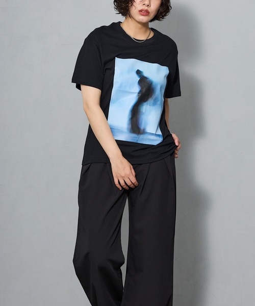 aremoi(アレモイ)の「グラフィックプリントTシャツ(Tシャツ/カットソー・レディース・ブラック・SMALL/MEDIUM/LARGE)」の12枚目の写真