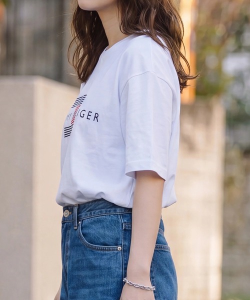 TOMMY HILFIGER(トミーヒルフィガー)の「【TOMMY HILFIGER】GRAPHIC SLEEP TEEシャツ 09T4550(Tシャツ/カットソー・メンズ・ホワイト/ネイビー/ブルー・XXL/XL/L/M/S)」の14枚目の写真