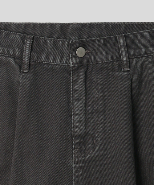 INDUST(インダスト)の「ピグメントウォッシュドワンタックバミューダパンツ_4COLOR(その他パンツ・レディース・アイボリー/チャコールグレー/ネイビー/ブラウン・2(M)/1(S)/3(L))」の13枚目の写真
