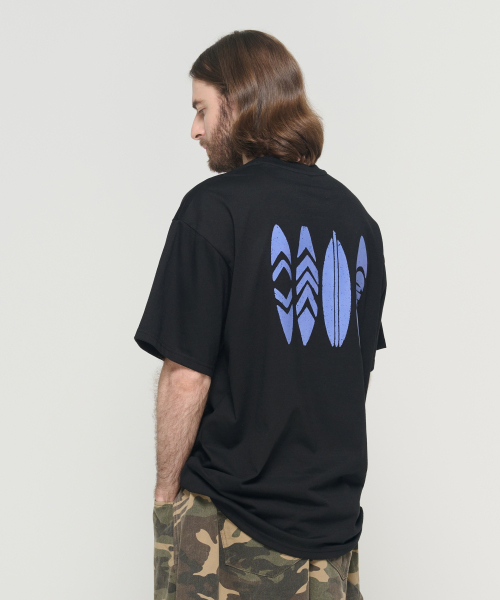 CARGOBROS(カーゴブロス)の「トラベルラインサーフ半袖Tシャツ (ブラック / ブルー)(Tシャツ/カットソー・メンズ・その他・SMALL/MEDIUM/LARGE/X-LARGE/2XL)」の1枚目の写真