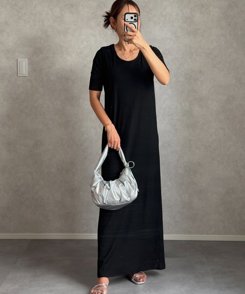 model：H159 着用サイズ：FREE
