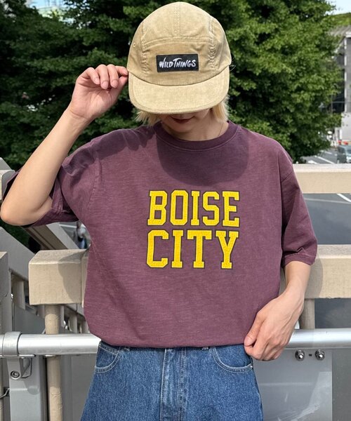 CIAOPANIC TYPY(チャオパニックティピー)の「【UNISEX】ピグメント加工スラブカレッジロゴTEE(Tシャツ/カットソー・レディース・ホワイト/グリーン/レッド/ブラウン/ネイビー・LARGE/MEDIUM)」の3枚目の写真