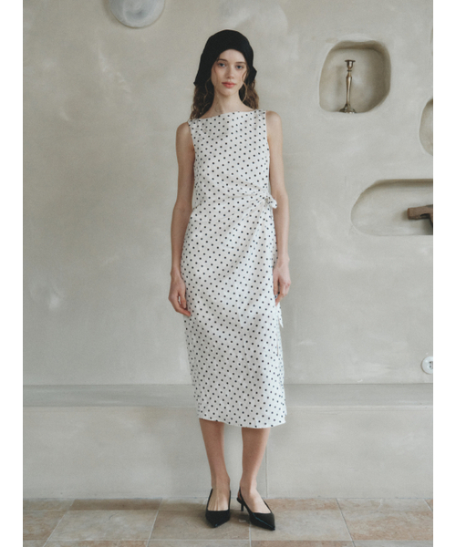 LENINA(レニーナ)の「BONITA dot long sleeveless dress_IVORY(ワンピース・レディース・アイボリー・SMALL/MEDIUM)」の4枚目の写真