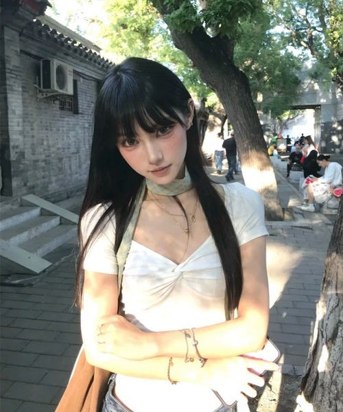 LAFFMO(ラフモ)の「パット付きフロントギャザー半袖カットソー(Tシャツ/カットソー・レディース・ブラック/レッド/ホワイト/グレー・F)」の22枚目の写真