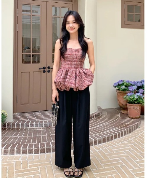 BIRTHDAY BASH(バースデイバッシュ)の「TWEED HEMBALLOON PEPLUM TOPS(ツイードヘムバルーンぺプラムトップス)(その他トップス・レディース・ネイビー/レッド・MEDIUM/SMALL)」の5枚目の写真