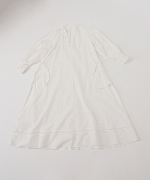 Spick & Span(スピックアンドスパン)の「a&m リネンブレンドハシゴレースワンピース(ワンピース・レディース・ブラック/ホワイト・36/38)」の19枚目の写真