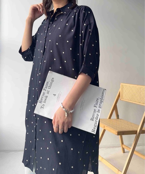 AS KNOW AS plus（アズノゥアズプラス）の「◯タックデザイン 5分袖シャツワンピース（ワンピース・レディース・ホワイト系/ダークグリーン系/ネイビー系・FREE）」の7枚目の写真