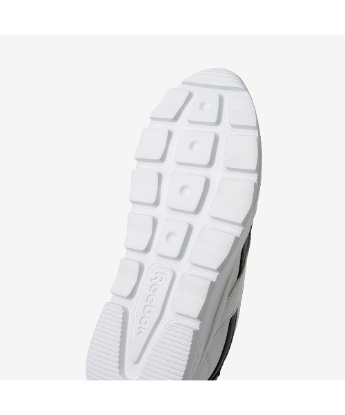 Reebok(リーボック)の「ランブル 2.0 / RAMBLE 2.0 SA(スニーカー・メンズ・ホワイト×ブラック/ブラック・30.0cm/29.0cm/28.5cm/27.5cm/27.0cm/26.5cm/26.0cm/25.5cm/25.0cm/24.0cm/24.5cm/23.5cm/23.0cm/22.5cm/28.0cm)」の13枚目の写真