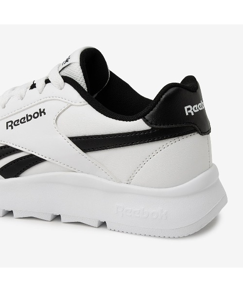 Reebok(リーボック)の「ランブル 2.0 / RAMBLE 2.0 SA(スニーカー・メンズ・ホワイト×ブラック/ブラック・30.0cm/29.0cm/28.5cm/27.5cm/27.0cm/26.5cm/26.0cm/25.5cm/25.0cm/24.0cm/24.5cm/23.5cm/23.0cm/22.5cm/28.0cm)」の14枚目の写真
