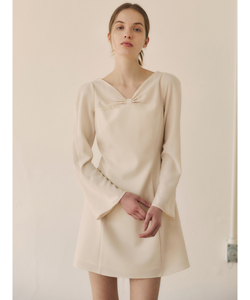 LETQSTUDIO(レチケットスタジオ)の「ペタルドレス、マカダミア(ワンピース・レディース・その他・SMALL/MEDIUM)」の4枚目の写真