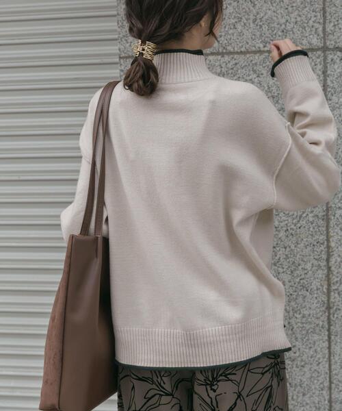 ITEMS URBANRESEARCH(アイテムズ アーバンリサーチ)の「『洗濯可』ハイショクハイネックニット(ニット/セーター・レディース・ネイビー/オフホワイト/グレー/ライトグレー・FREE)」の7枚目の写真