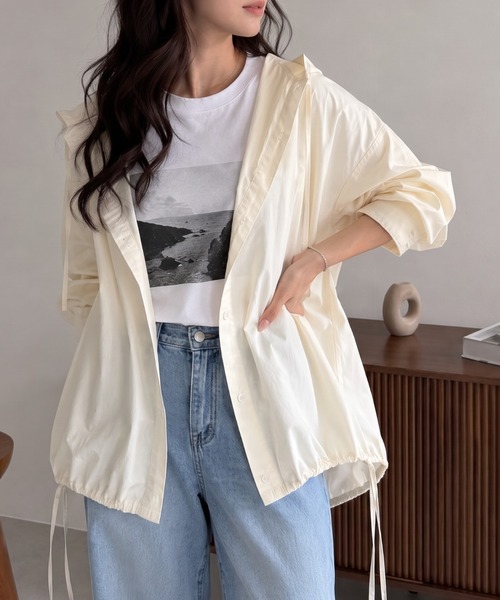ap retro(アプレトロ)の「ドロストフード シャツブルゾン/フーディー/冷房対策(シャツ/ブラウス・レディース・カーキ/ベージュ/アイボリー/ブラック・FREE)」の1枚目の写真