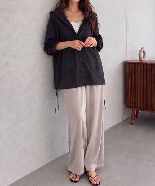 ap retro(アプレトロ)の「ドロストフード シャツブルゾン/フーディー/冷房対策(シャツ/ブラウス・レディース・カーキ/ベージュ/アイボリー/ブラック・FREE)」の7枚目の写真
