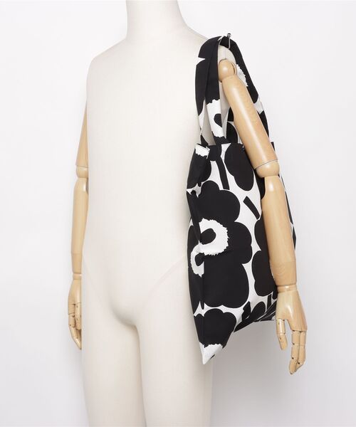 marimekko（マリメッコ）の「Pieni Unikko / Tote bag 44X43（トートバッグ・レディース・ホワイト系その他・FREE）」の9枚目の写真