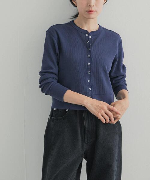 HANES(ヘインズ)の「『別注』HANES×DOORS ワッフルコンパクトカーディガン(カーディガン/ボレロ・レディース・グレー/オフホワイト/ネイビー・FREE)」の20枚目の写真