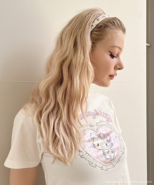 MORE self LOVE(モアセルフラブ)の「【CHARMMY KITTY】HEART TEE(Tシャツ/カットソー・レディース・ブラック/オフホワイト・FREE)」の1枚目の写真