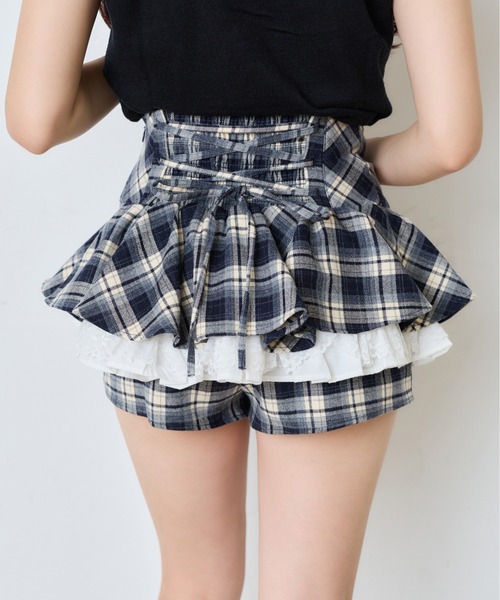 one after another NICE CLAUP(ワンアフターアナザーナイスクラップ)の「【SMサイズ展開】バックレースアップ/サイド釦レイヤードスカパン(スカート・レディース・ブラック/ネイビー系/ベージュ・MEDIUM/SMALL)」の7枚目の写真